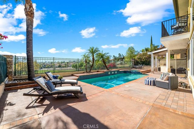 23 Golf Ridge, Rancho Santa Margarita, CA 92679