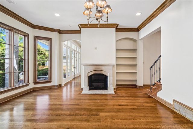 287 CLOISTER GREEN LN, Memphis, TN 38120