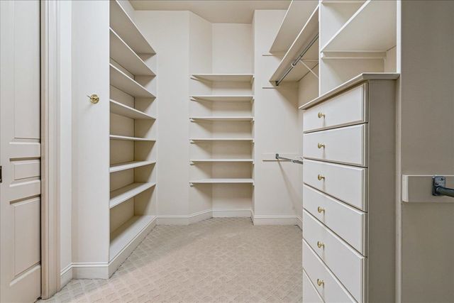 287 CLOISTER GREEN LN, Memphis, TN 38120