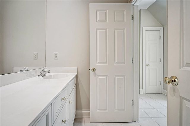 287 CLOISTER GREEN LN, Memphis, TN 38120