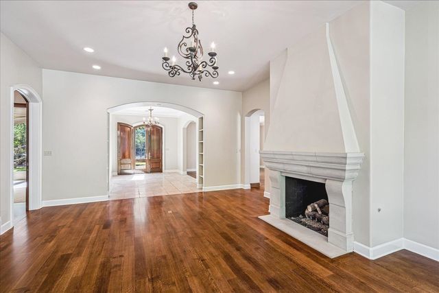 287 CLOISTER GREEN LN, Memphis, TN 38120