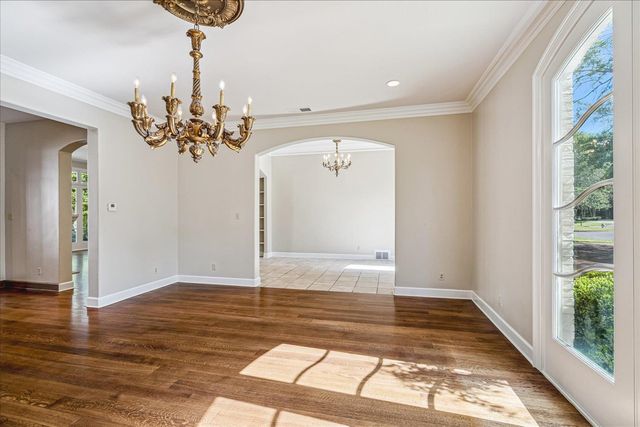 287 CLOISTER GREEN LN, Memphis, TN 38120