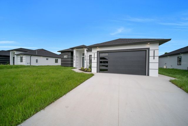 3618 6TH STREET SW, Lehigh Acres, FL 33976