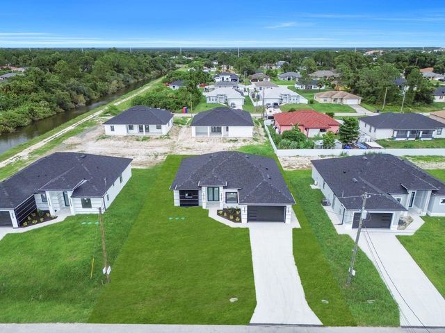 3618 6TH STREET SW, Lehigh Acres, FL 33976