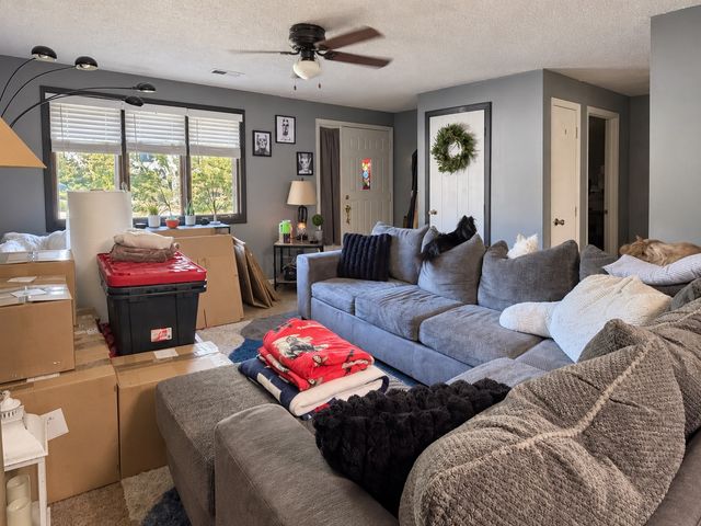 244 Bushee Rd, Swansea, MA 02777