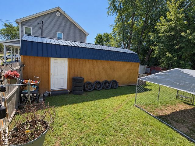244 Bushee Rd, Swansea, MA 02777