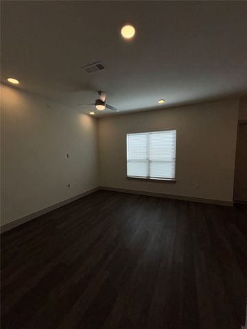 2036 Oak Grove 146, Aubrey, TX 76227