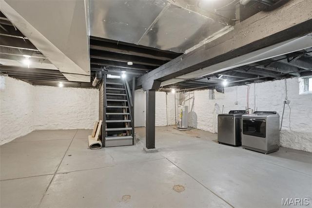 8321 Minnesota Avenue, St Louis, MO 63111