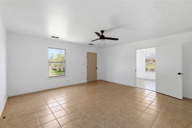 1604 5th Street, Goldthwaite, TX 76844