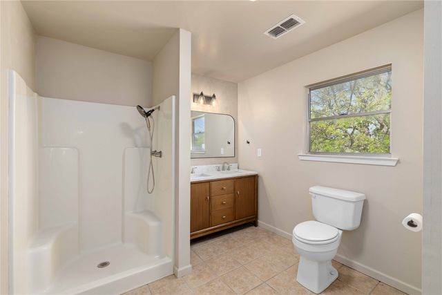 1604 5th Street, Goldthwaite, TX 76844