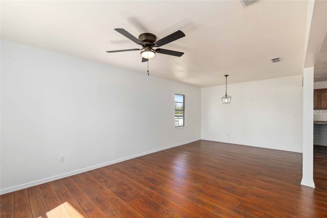 1604 5th Street, Goldthwaite, TX 76844