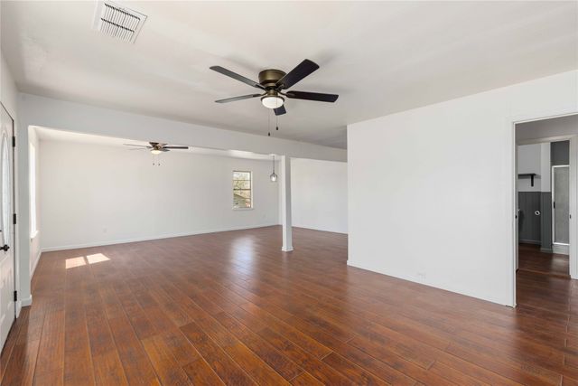 1604 5th Street, Goldthwaite, TX 76844