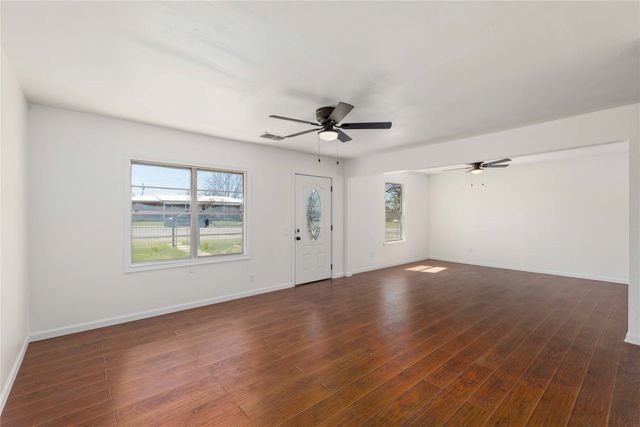 1604 5th Street, Goldthwaite, TX 76844