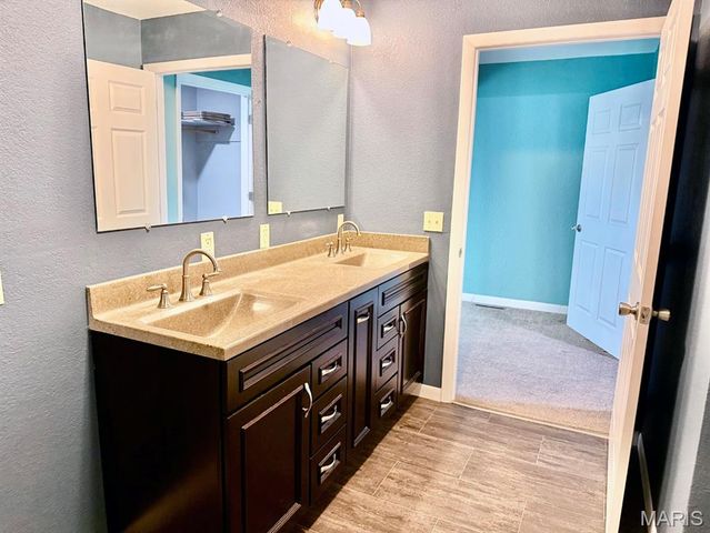 1014 N Woodland Drive, Dexter, MO 63841