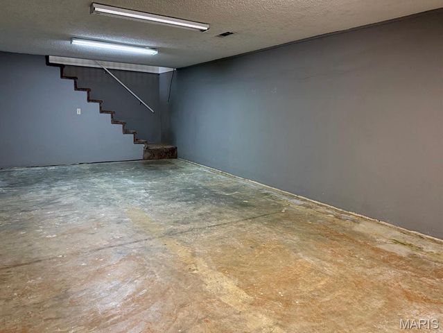 1014 N Woodland Drive, Dexter, MO 63841