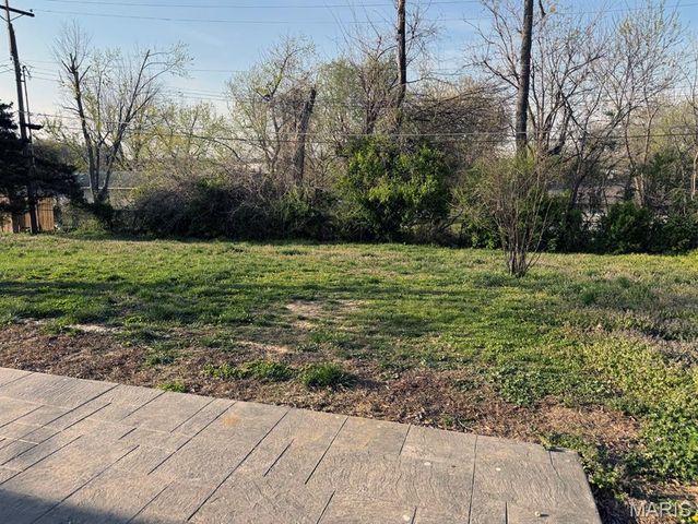 1014 N Woodland Drive, Dexter, MO 63841