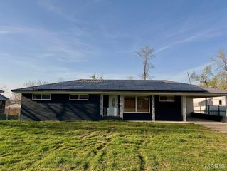 1014 N Woodland Drive, Dexter, MO 63841