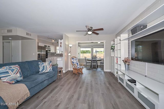 10131 W ALABAMA Avenue, Sun City, AZ 85351