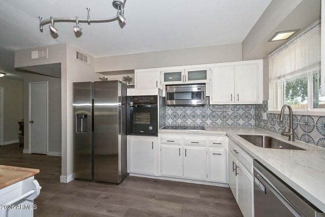 10131 W ALABAMA Avenue, Sun City, AZ 85351