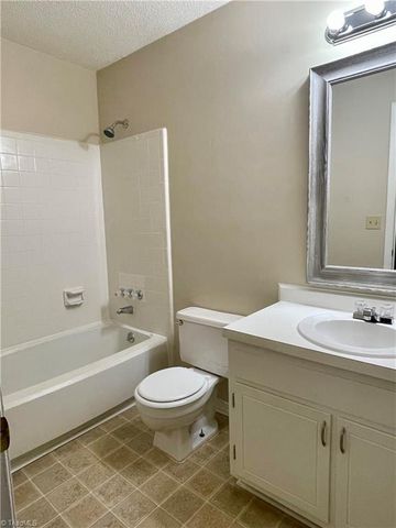 2607 Cottage Place, Greensboro, NC 27455