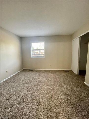 2607 Cottage Place, Greensboro, NC 27455