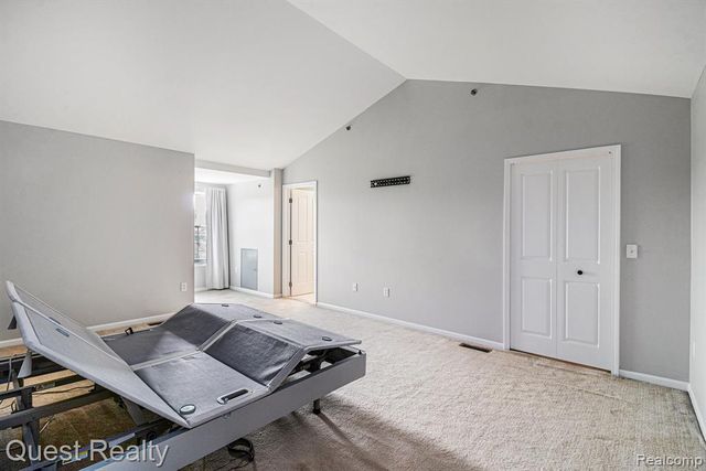 20082 Rodeo Court 8, Southfield, MI 48075