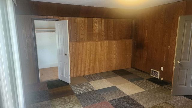 1518 9th Avenue, Rockford, IL 61104