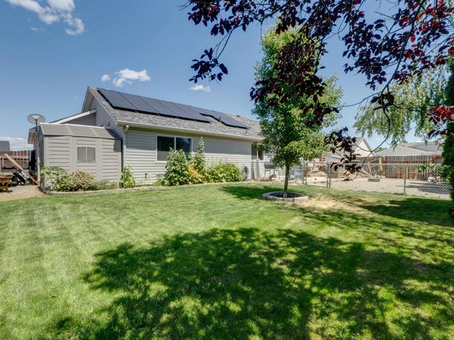 520 E Beverly Ave, Medical Lake, WA 99022