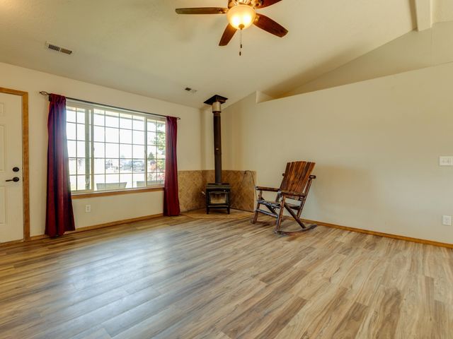 520 E Beverly Ave, Medical Lake, WA 99022