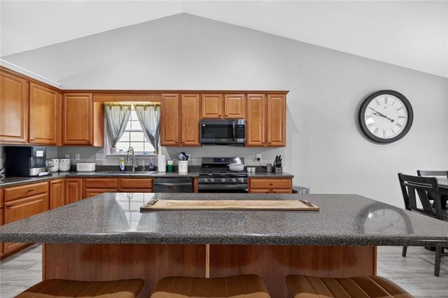 1041 S Creek Drive, Villa Rica, GA 30180