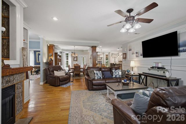 2570 Blowing Rock Boulevard, Lenoir, NC 28645