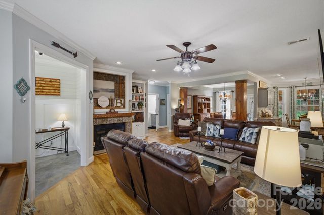 2570 Blowing Rock Boulevard, Lenoir, NC 28645