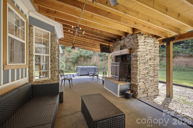 2570 Blowing Rock Boulevard, Lenoir, NC 28645