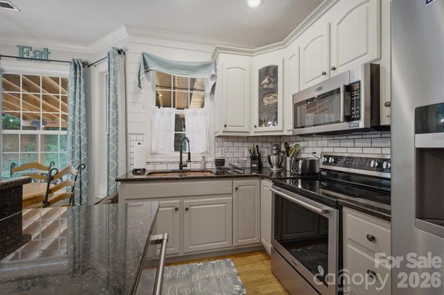 2570 Blowing Rock Boulevard, Lenoir, NC 28645
