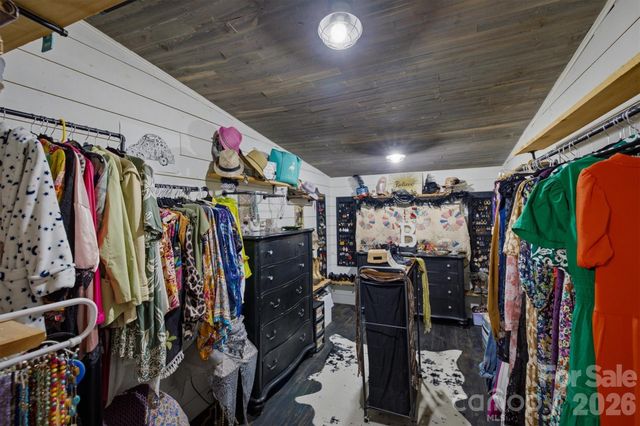 2570 Blowing Rock Boulevard, Lenoir, NC 28645