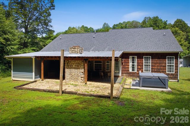 2570 Blowing Rock Boulevard, Lenoir, NC 28645
