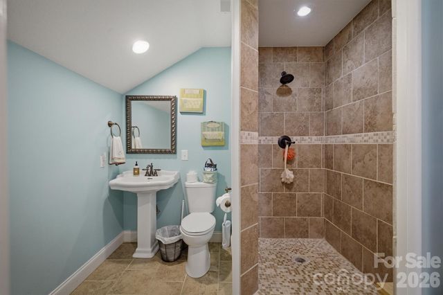 2570 Blowing Rock Boulevard, Lenoir, NC 28645