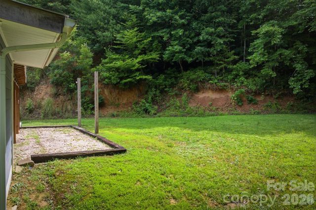 2570 Blowing Rock Boulevard, Lenoir, NC 28645
