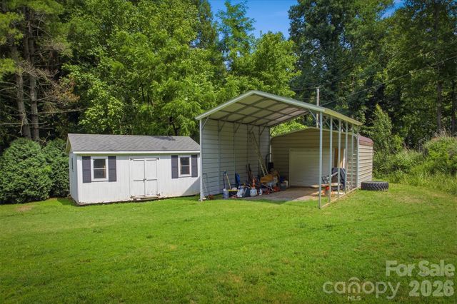 2570 Blowing Rock Boulevard, Lenoir, NC 28645
