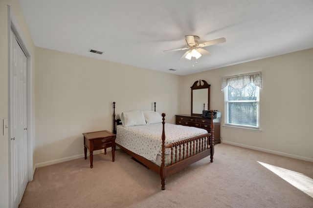 1009 Victoria Ln, W, Hendersonville, TN 37075