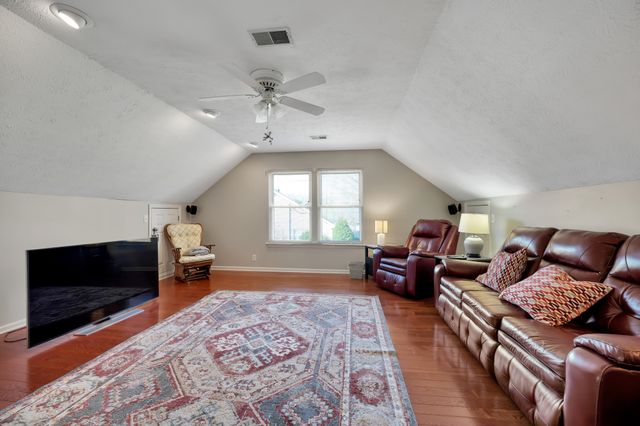 1009 Victoria Ln, W, Hendersonville, TN 37075