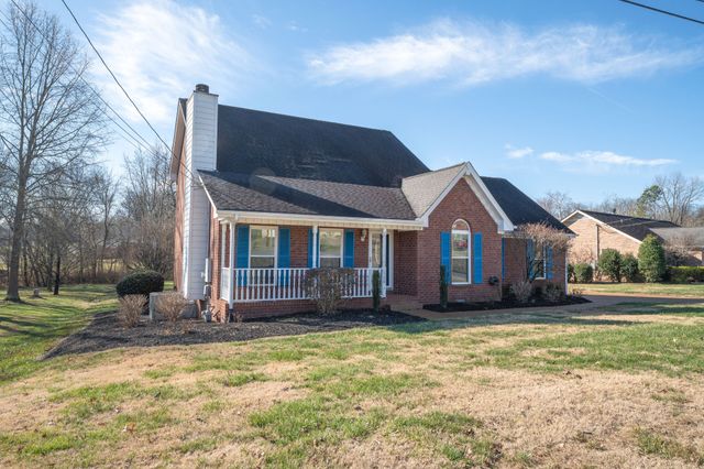 1009 Victoria Ln, W, Hendersonville, TN 37075