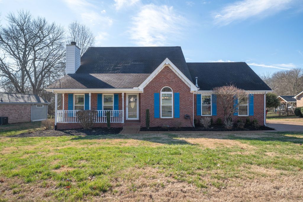 1009 Victoria Ln, W, Hendersonville, TN 37075