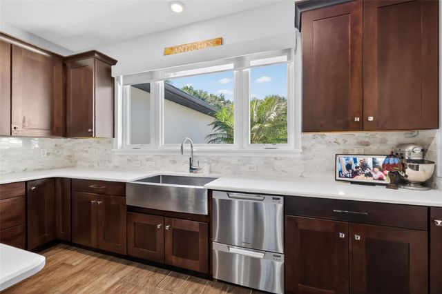 6553 CLAYTON STREET, Mount Dora, FL 32757