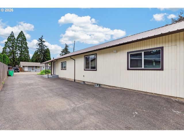 10316 Se LIEBE St, Portland, OR 97266