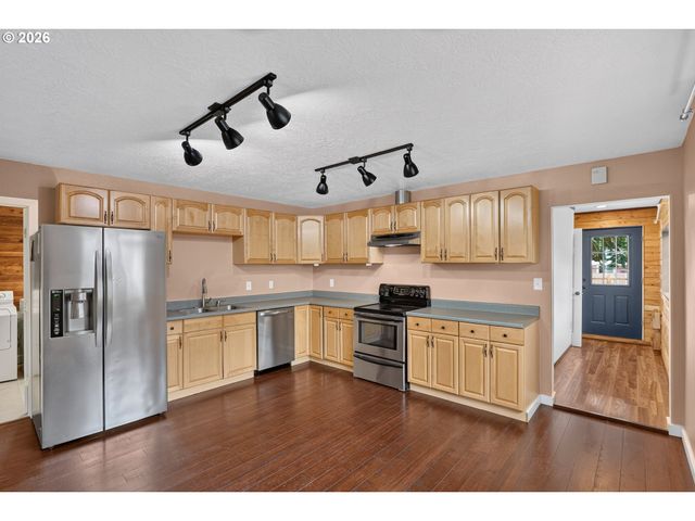 10316 Se LIEBE St, Portland, OR 97266