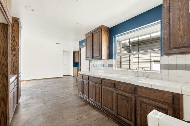 22319 Park Street, Newhall, CA 91321