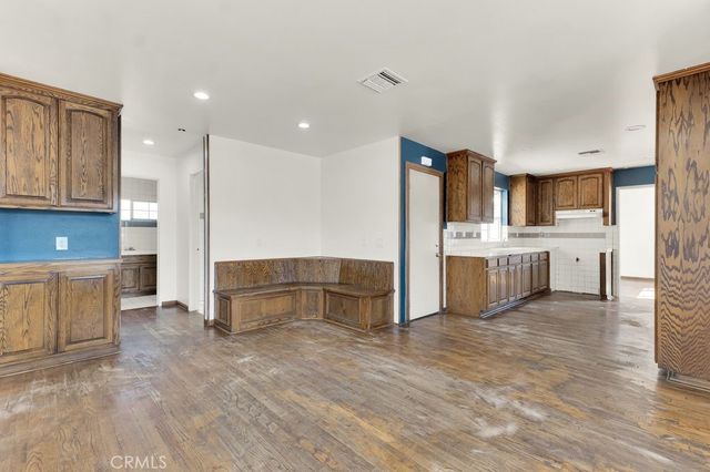22319 Park Street, Newhall, CA 91321