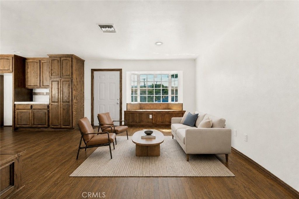 22319 Park Street, Newhall, CA 91321
