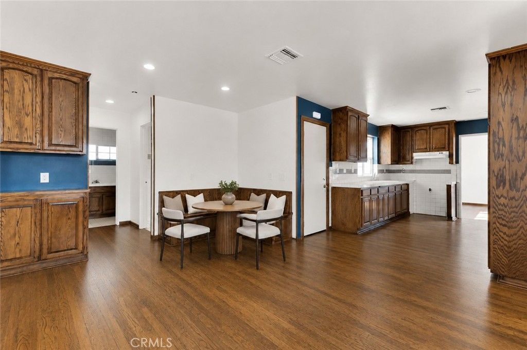 22319 Park Street, Newhall, CA 91321 — photo 4